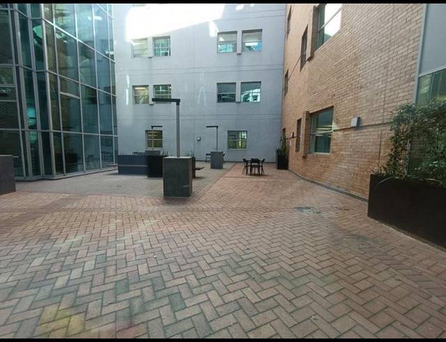 BUSINESS PROPERTY TO RENT IN WELTEVREDEN PARK